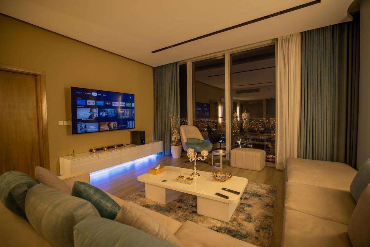 Rafal Tower 93 *